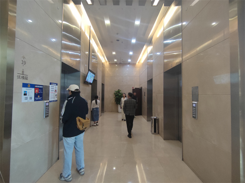 电梯厅